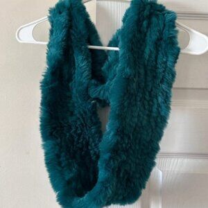 Scarf emerald green infinity